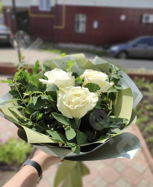 Разноцветные Розы Букет №738  шт. 40 см. Skoroletti в г. Мурманск