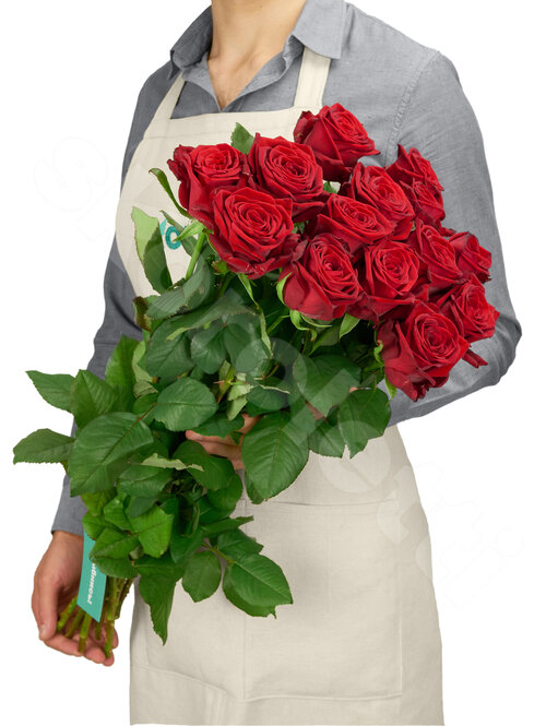 Красные Розы Розы Red Naomi 15 шт. 70 см. Skoroletti в г. Ростов-на-Дону