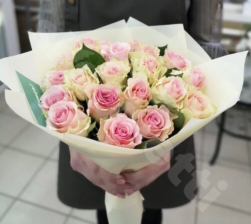 Разноцветные Розы Букет Кенийской Розы  шт. 40 см. Skoroletti в г. Липецк
